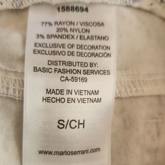 Mario Serrani Blue and White Leggings Floral Design - Picture 5 of 5